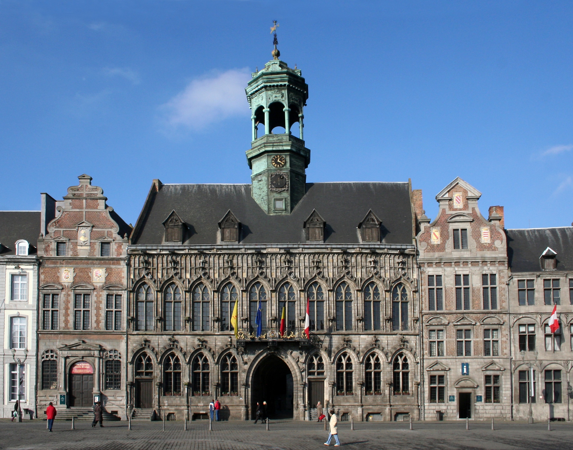 Hôtel de ville de Mons (Restauration châssis)